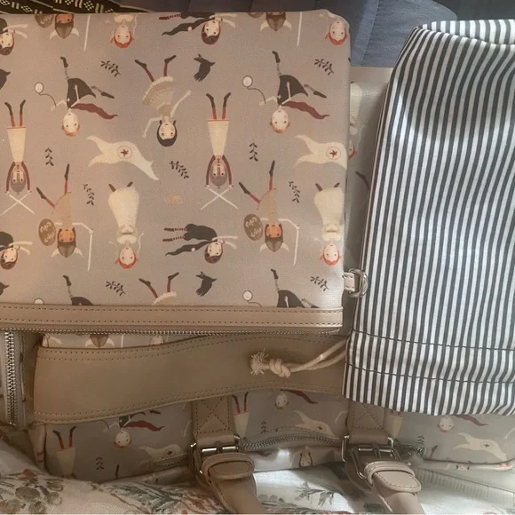 House of Flynn Camera/ Baby Bag - Picture 8 of 8